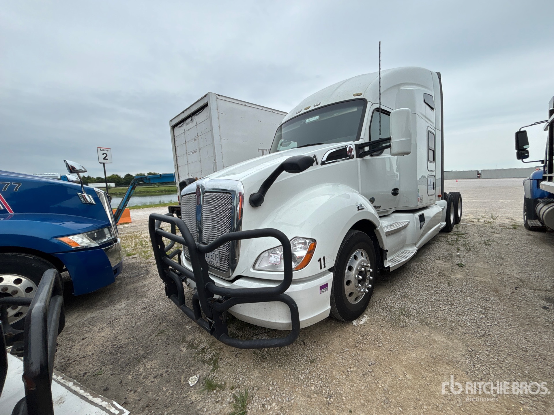 2021 Kenworth T680 6x4 T/A Sleeper Truck Tractor