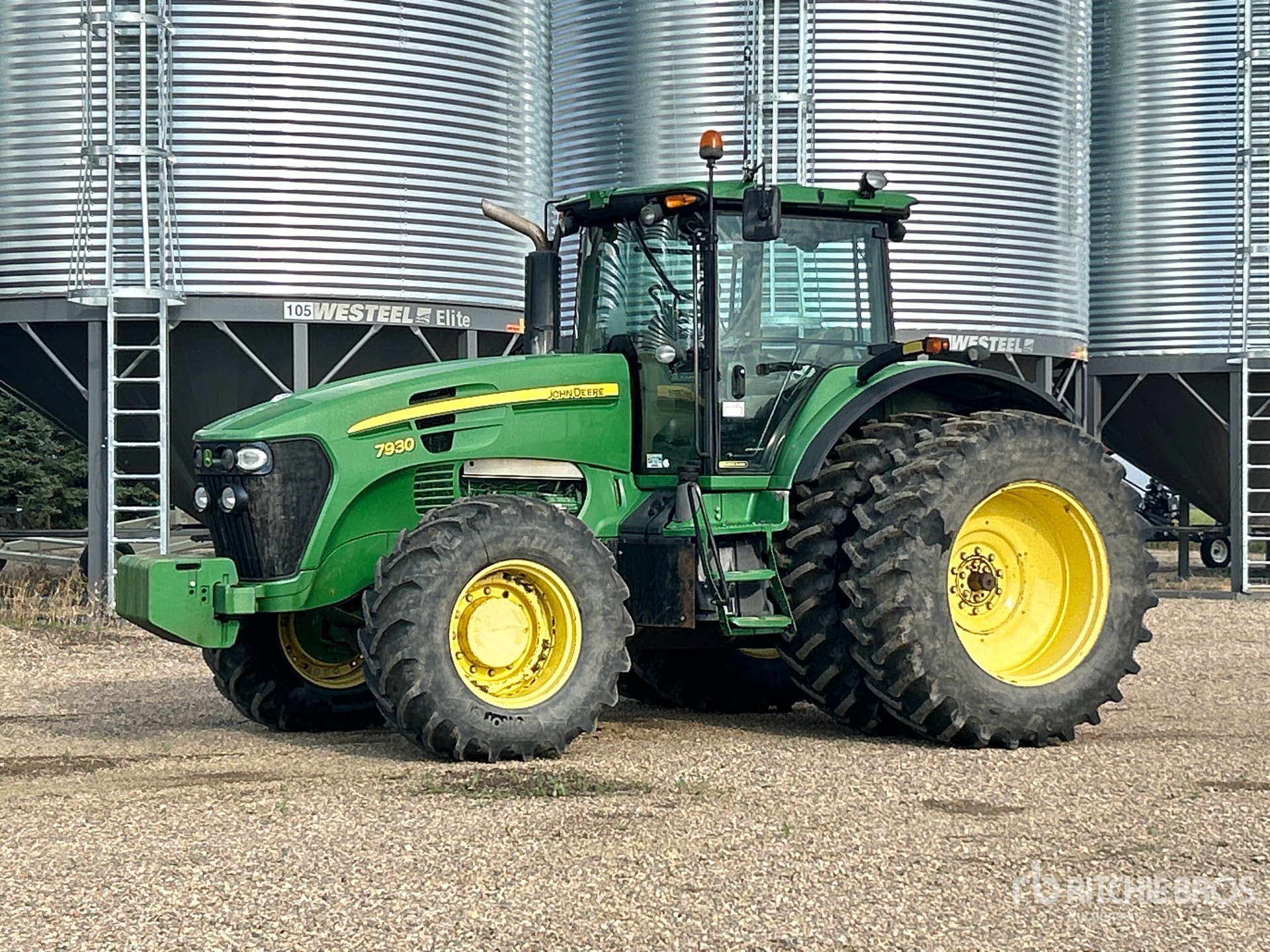 2009 John Deere 7930 4WD Tractor
