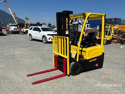 Hyster J30XNT 3000 lb Electric Forklift