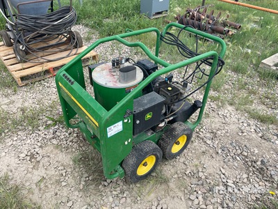 John Deere AC-2000EH Pressure Washer