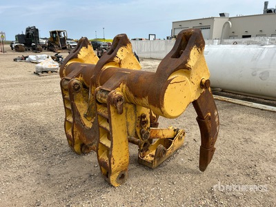 81 in Multi Shank Ripper Dozer Attachment - Fits D85EX