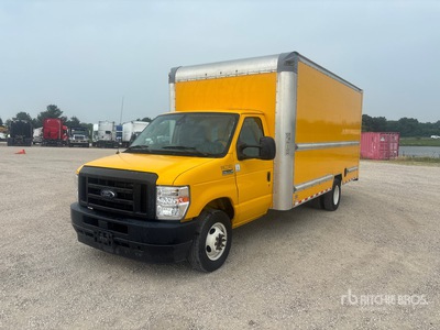 2022 Ford E-350 4x2 Autocarro furgonato
