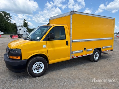2021 GMC Savana G3500 4x2 16 Ft Furgoneta caja cerrada