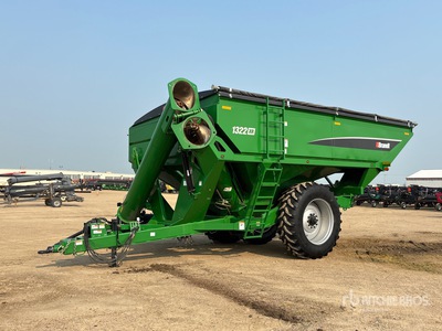 2019 Brandt 1322XR 1300 bu S/A Grain Cart
