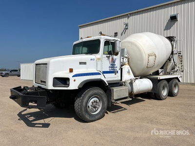 1999 International 5000 6x4 Betoniera