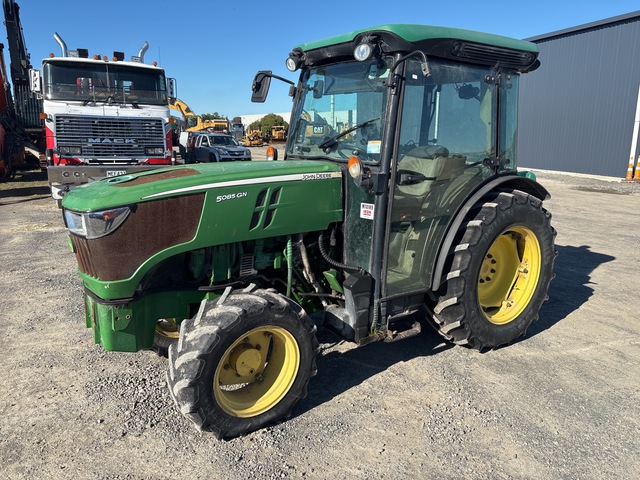 2017 John Deere 5085GN 4WD Tractor 2017 John Deere 5085GN 4WD Tractor