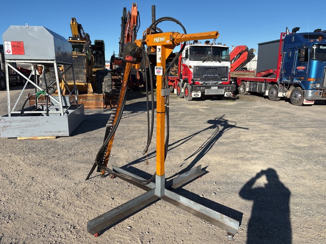 2012 Hydralada VT118621 1800 mm Semi-Mount Inter Row Trimmer
