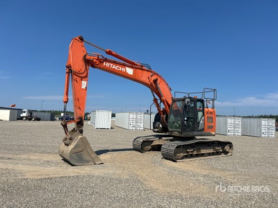 2014 Hitachi ZX245LC-5 حفارة بجنزير