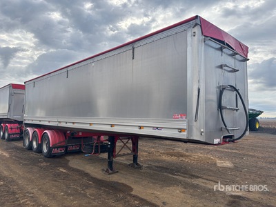 2014 MaxiTrans 9.2 m Tri/A End Dump Trailer