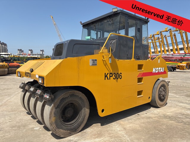 2010 KOTAI KP306 11 Wheel Pneumatic Roller