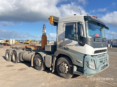 2023 Volvo FMX13 8x4 Twin-Steer Hooklift Truck