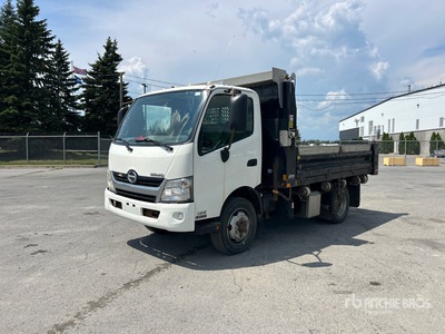 2015 Hino 195 4x2 Kipperpritsche-Lkw