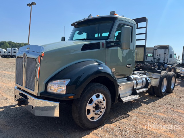 2019 Kenworth T880 6x4 T/A Day Cab Truck Tractor