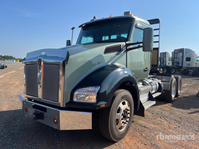 2019 Kenworth T880 6x4 T/A Day Cab Truck Tractor