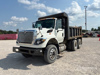 2013 International Workstar 7400 6x4 を見 Dump Truck