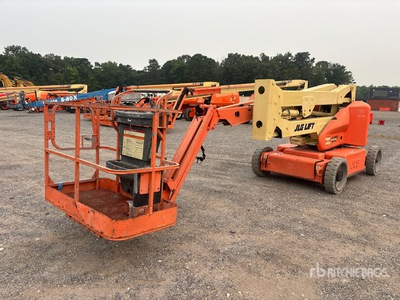 2013 JLG E450AJ 2WD Electric Articulating Boom Lift