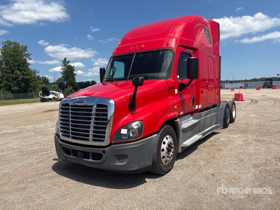 2018 Freightliner Cascadia 125 6x4 T/A Sleeper Truck Tractor