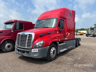 2018 Freightliner Cascadia 125 6x4 Ciągnik siodłowy T/A z kabiną sypialną