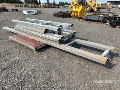 Quantity of (7) Forklift Pallet Thickening (Metal) Accesorio de horquilla (Unused)
