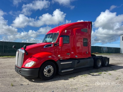 2020 Kenworth T680 6x4 Ciągnik siodłowy T/A z kabiną sypialną
