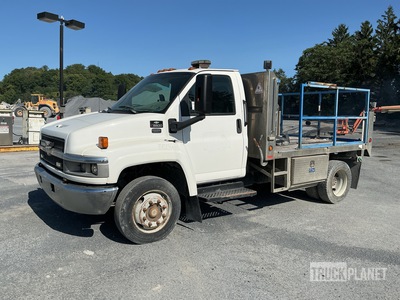 2008 Chevrolet C5500 Flatbed Truck