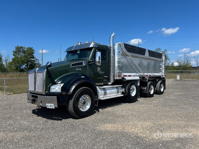 2022 Kenworth T880 8x4 Tri/A Dump Truck