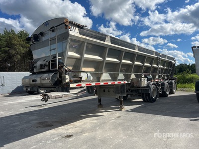 2016 Raglan 38 ft Tri/A Live Bottom Trailer