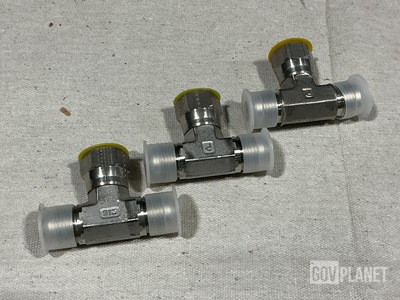 (10) Cummins 3028145 Tube Tees