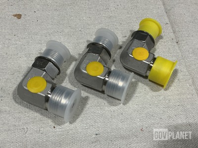 (10) Cummins 3028140 Pipe to Boss Elbows