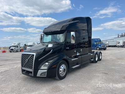 2019 Volvo VNL760 6x4 Ciągnik siodłowy T/A z kabiną sypialną