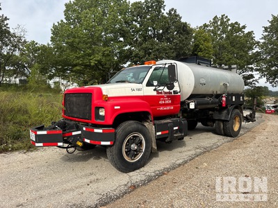 1994 Chevrolet TC7H042 Distributor Truck