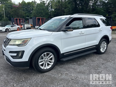 2016 Ford Explorer XLT 2WD SUV