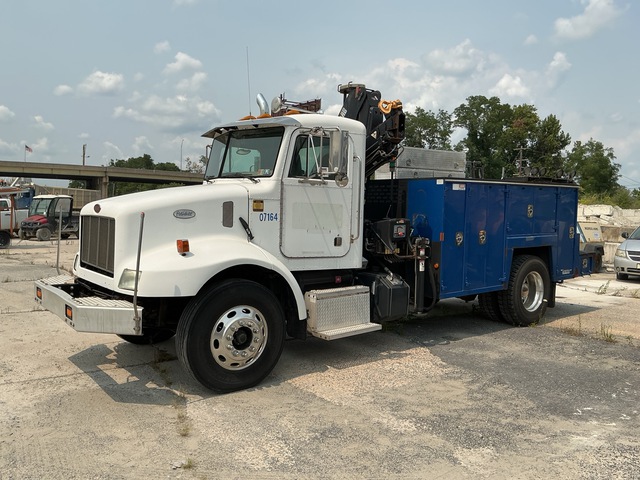 1999 Peterbilt 330 Service Truck