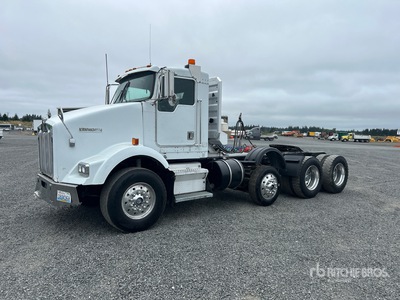 2001 Kenworth T800 8x4 Cabeza Tractora Cabina Corta