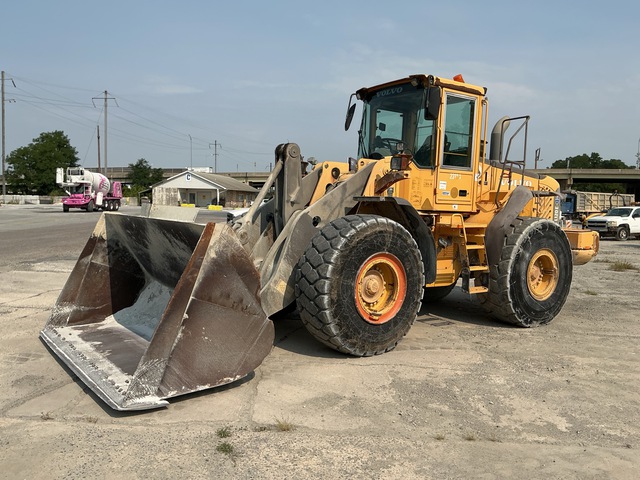 2004 Volvo L120E Wheel Loader
