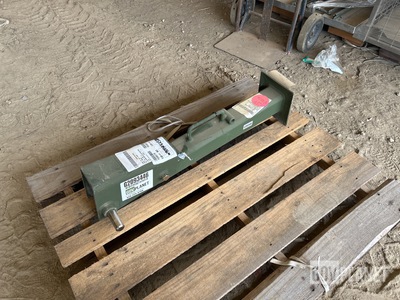 MCT Industries 1103-1660-01 Semitrailer Retractable Leg Support