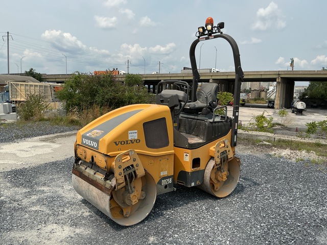 2014 Volvo DD25B Double Drum Roller