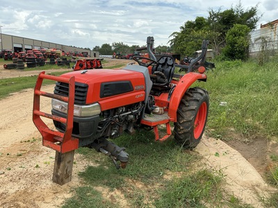 Kubota L3130DT-F 4WD جرار متعدد الاستخدامات (Inoperable)
