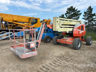 2014 JLG 450AJ Series ll 4WD Diesel رافعة بذراع
