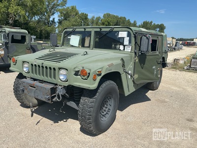 2004 AM General M1097A2 HMMWV 4 Door Soft Top w/Truck Body