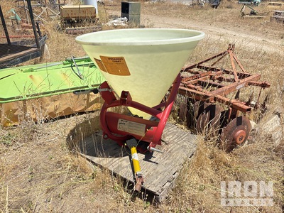 Gearmore 500 3-Point Fertilizer Spreader