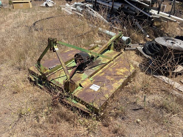 John Deere 5 ft 6 in 3-Point Hitch Rotary Cutter