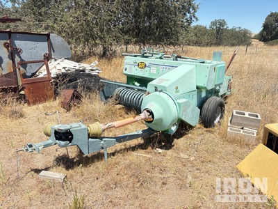SFI THB2070 48 in 2-Point Square bailer