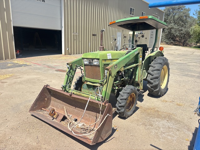 1988 John Deere 850 4WD Tractor