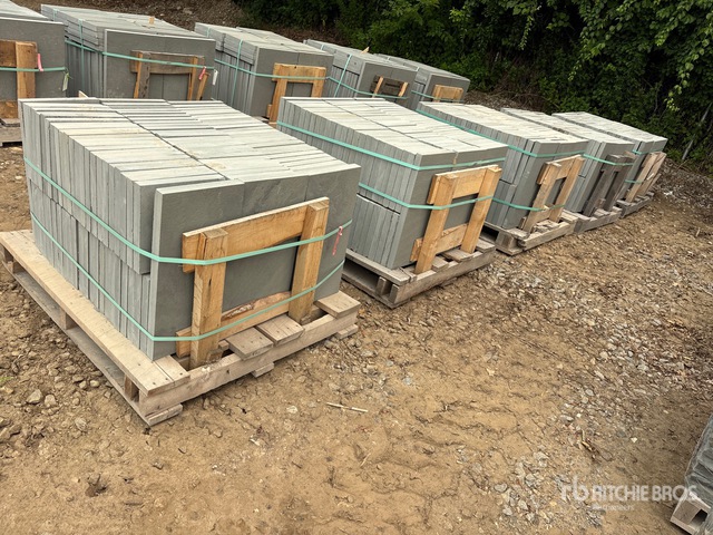 Quantity of (5) Pallets of 12 in x 12 in x 1 1/2 in Blue Thermal Pattern Stone (Unused)