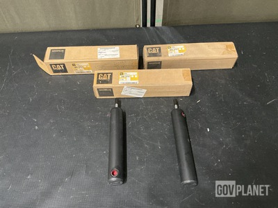 (16) Cat 8W-3757 Linear Actuating Cylinder Assemblies