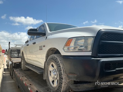 2015 Ram 2500 4x2 Crew Cab ピックアップ