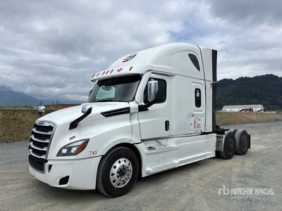 2022 Freightliner Cascadia 6x4 Sleeper Truck Tractor