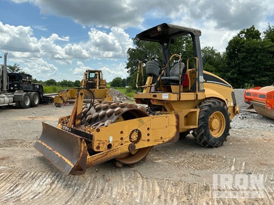 Cat CP433E Padfoot Drum Compactor