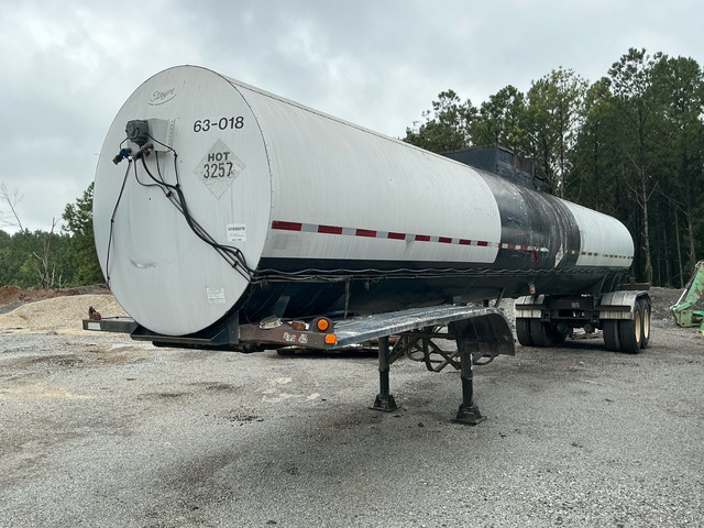 1994 (unverified) Etnyre  T/A 6750 gal Asphalt Tank Trailer